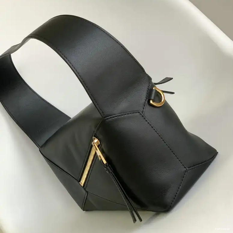 Fashionrepsfam ru 2209SW0004 Loewe Bag 0823